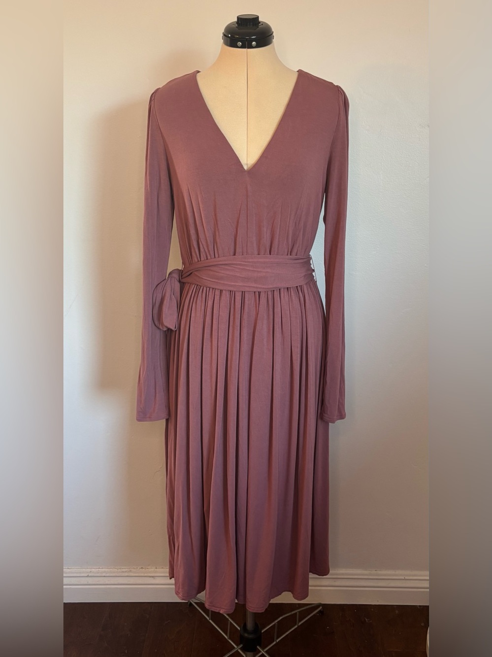 Rebecca Taylor V-Neck Modal Dress in Rose, Long Sleeve Knee Length/Midi, Belt, L